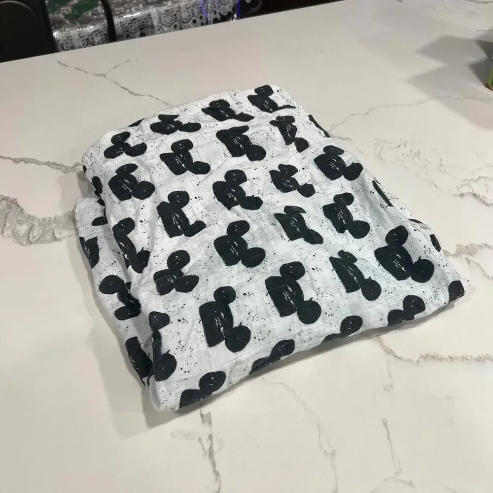 Modern burlap classic Mickey‎ crib sheet